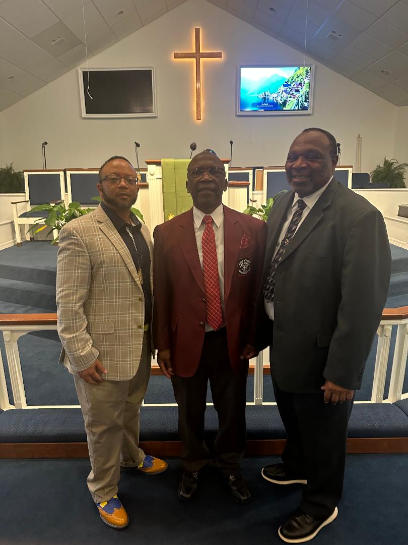 Read more about the article Maceo Brothers Worshiping Together
